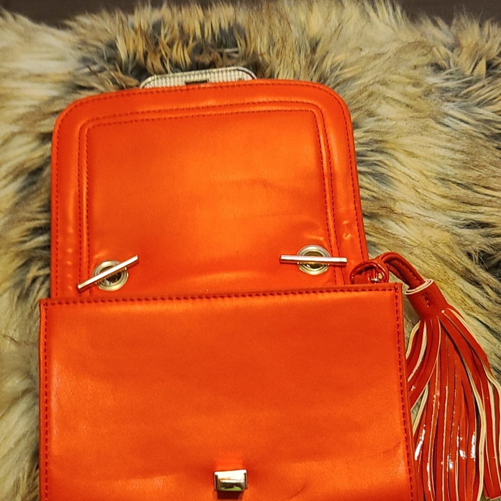 Handbag - Picture 5 of 6